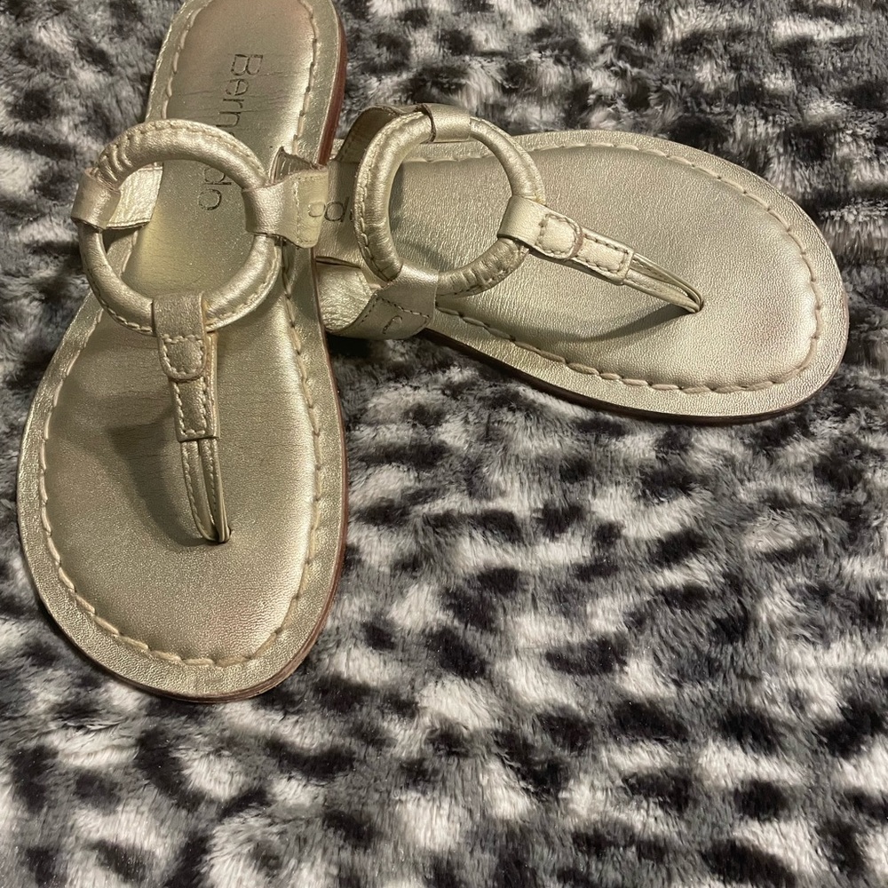- Beautiful Bernardo sandals, slightly used.Great for summertime.